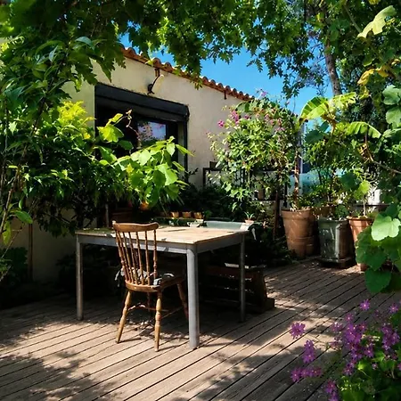 Maison Climatisee Avec Jardin Arbore Et Barbecue Дом отдыха